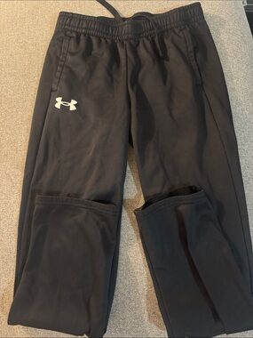5/$15- Under Armour Kids Black Athletic Sweatpants